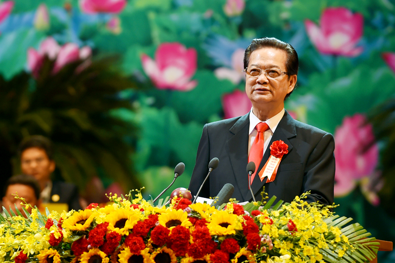  Thủ tướng Nguyễn Tấn Dũng phát biểu khai mạc Đại hội Thi đua yêu nước toàn quốc lần thứ IX . Ảnh: VGP/Nhật Bắc